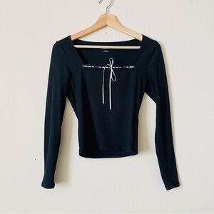 Hollister MEDIUM black ribbed long sleeve square neck top with white ribbon